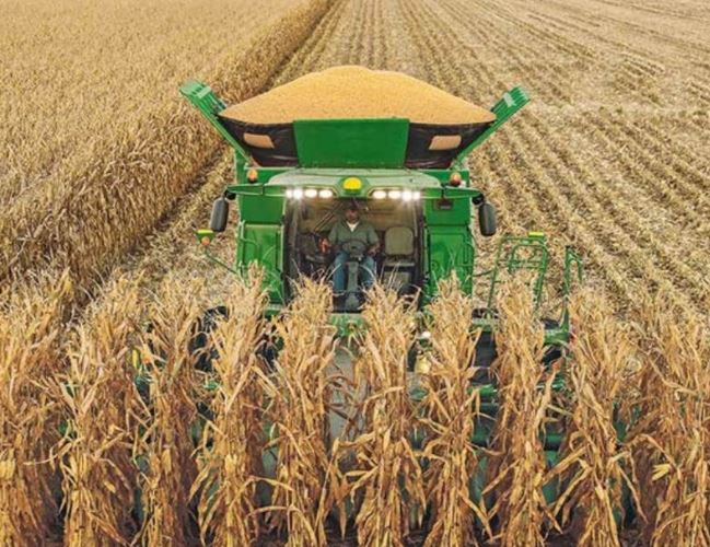 Harvest equipment: s780 combine